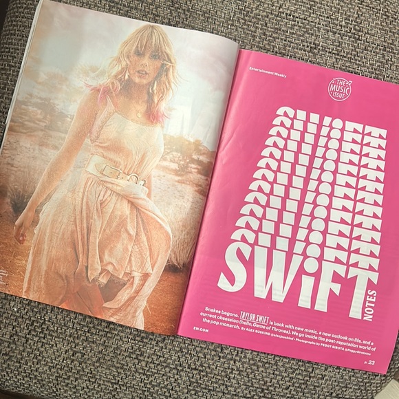 Totally Taylor Entertainment weekly magazine May 2019 - Picture 3 of 6
